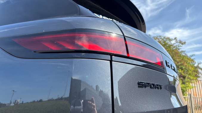 Land Rover Range Rover Sport 3.0 D250 Battersea Edition 5dr Auto Diesel Estate - Image 19